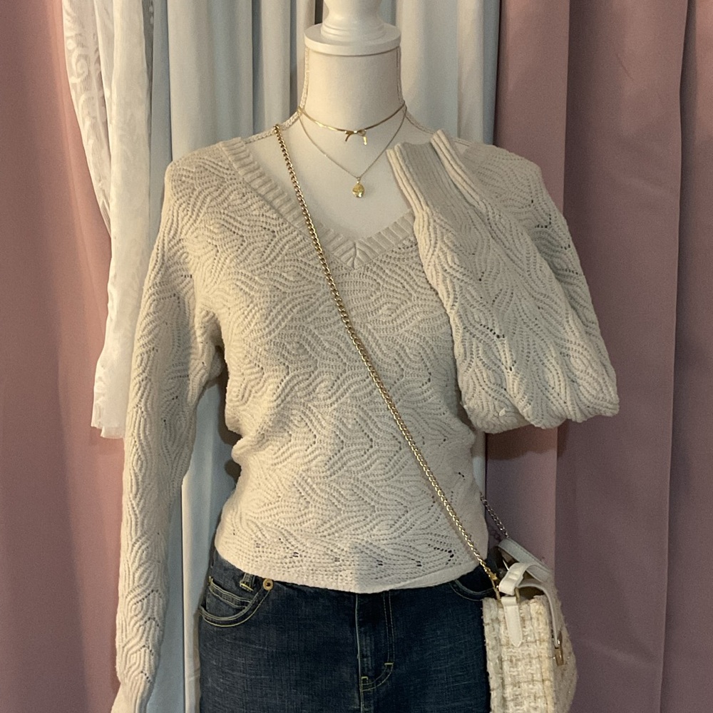Outgoing Cute Warm Cream V-Neck Sweater with Textured Knit